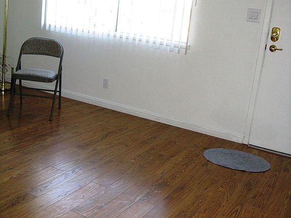 3rd image of 6313 Elton Ave