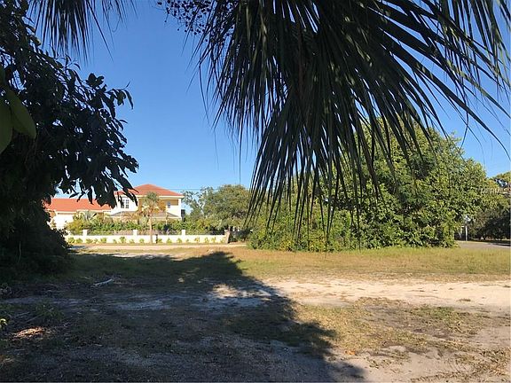 5th image of 648 Guild Dr
