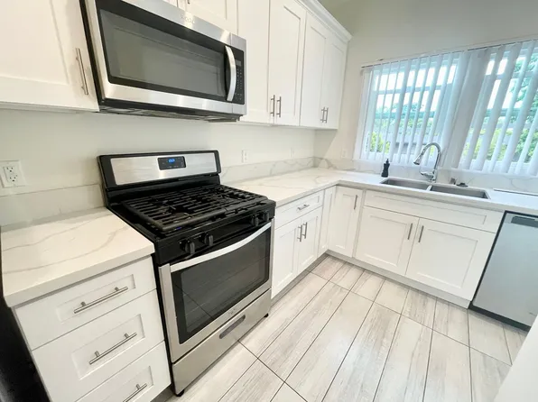 86 N Catalina Ave APT 2, Pasadena, CA 91106