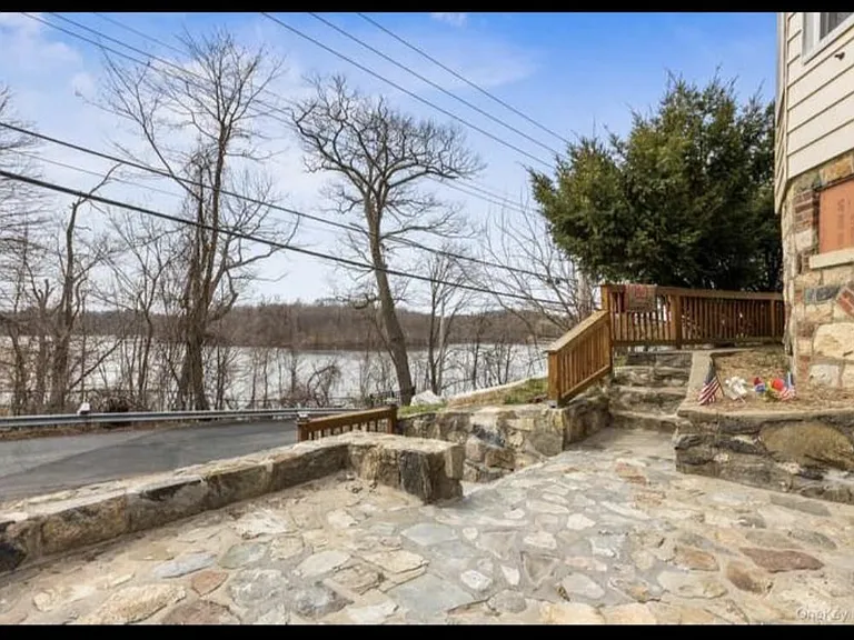 Lake access and entry across the street