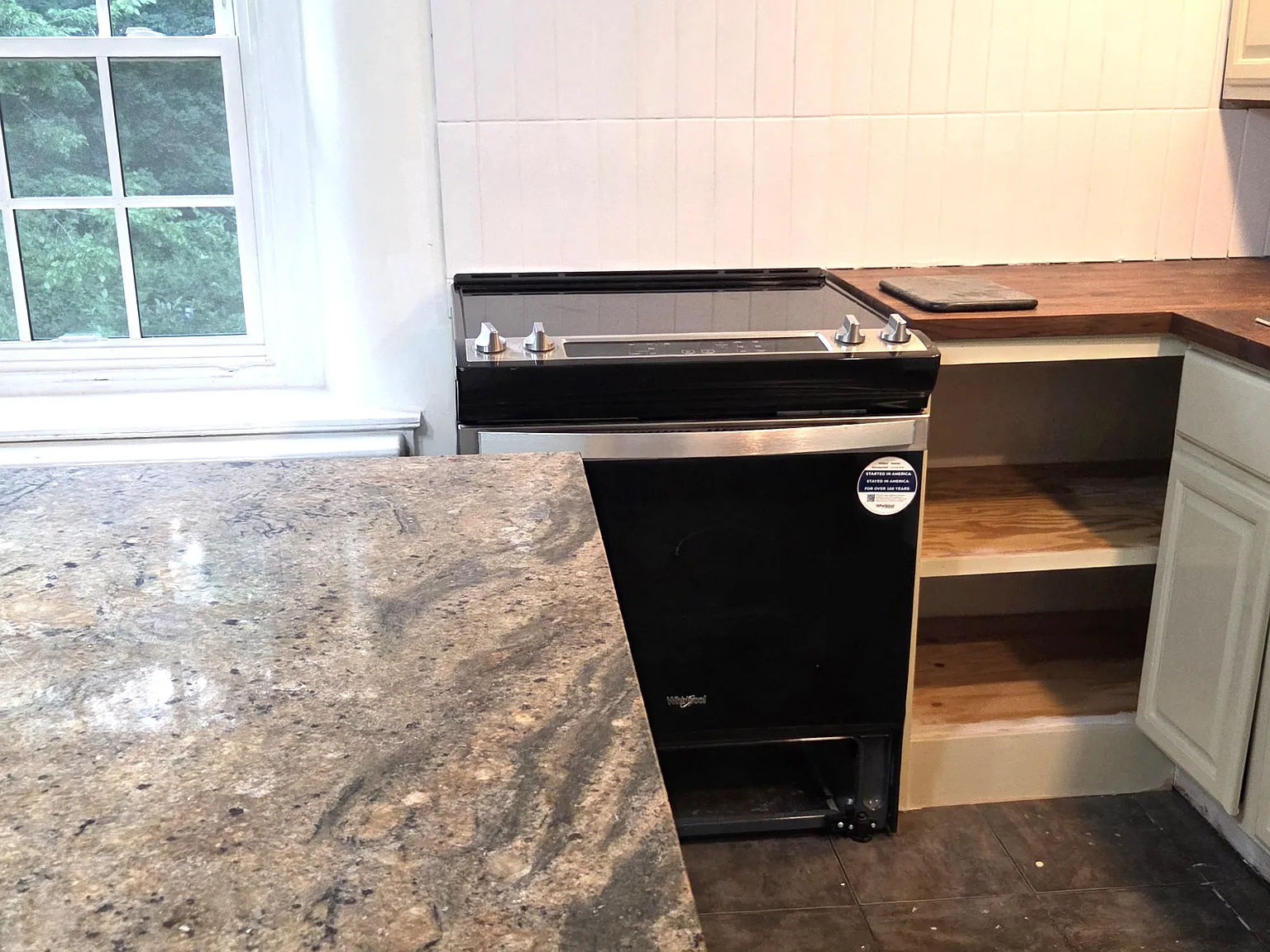 3 bed, 1500 sqft, $2,400 — Photo 3