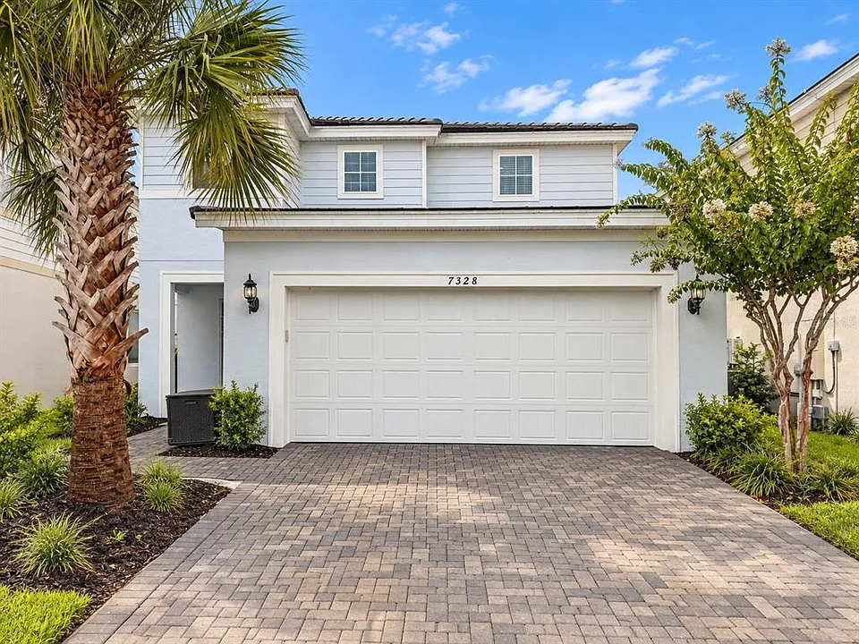 7328 Oakmoss Loop