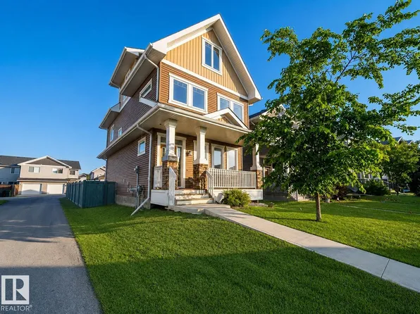 16464 15th Ave SW, Edmonton, AB T6W 2Z7