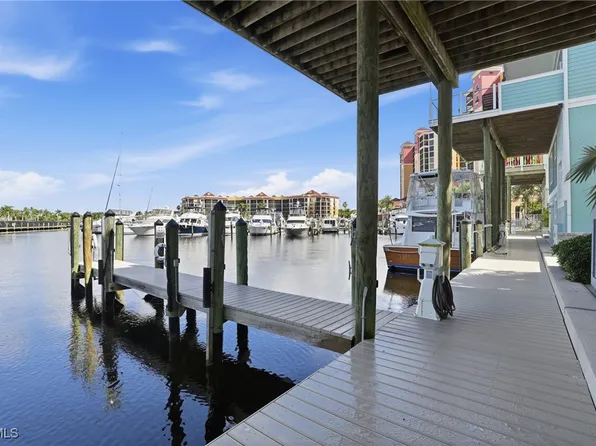 5886 Shell Cove Dr, Cape Coral, FL 33914