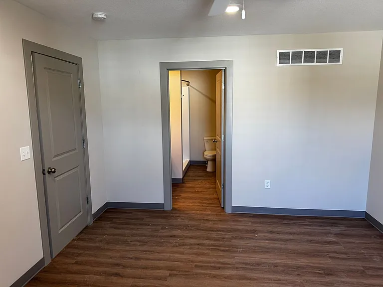 Manor Homes — Photo 57