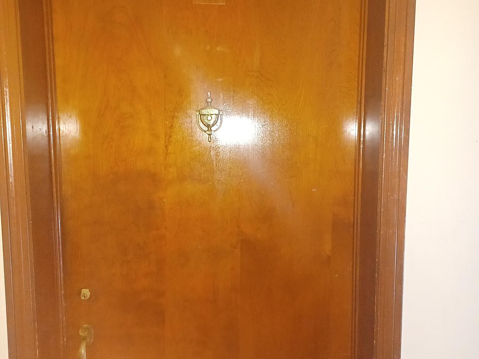 Unit door