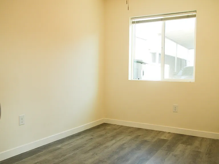 723 W F St #723 — Photo 5