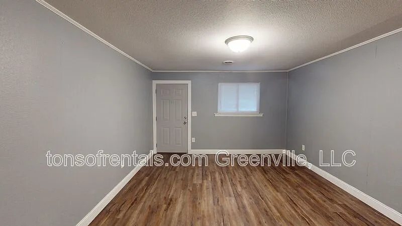 2 bed, 1.0 bath, 950 sqft, $875 — Photo 3
