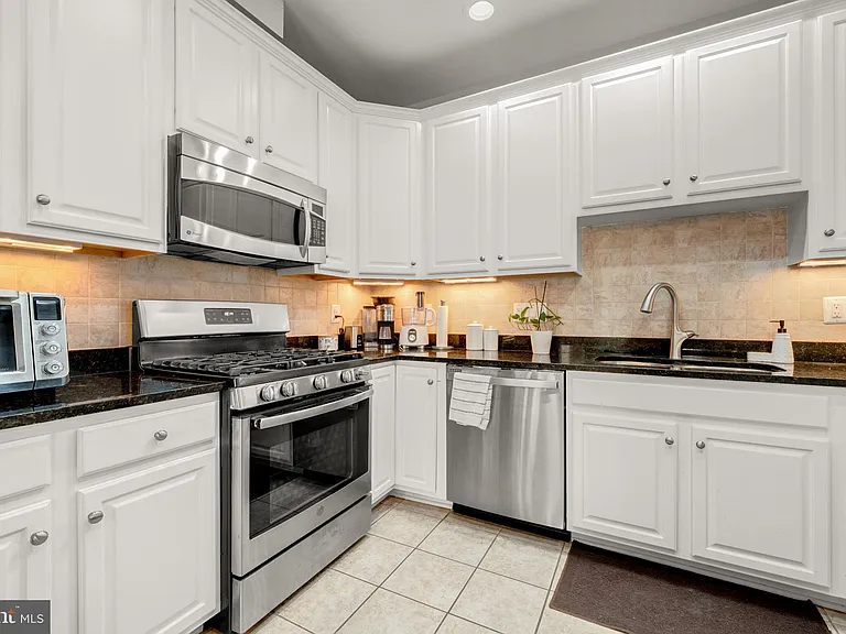 44400 Sunset Maple Dr — Photo 11