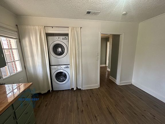 2nd image of 508 N Louise St #B