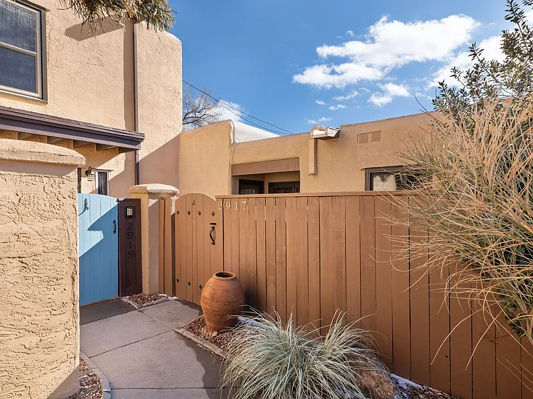 2917 Plaza Blanca — Photo 20