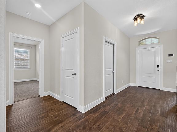 5th image of 3020 Cobalt Dr