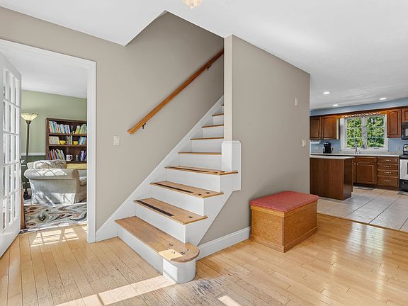2nd image of 17 Stanley Pond Drive