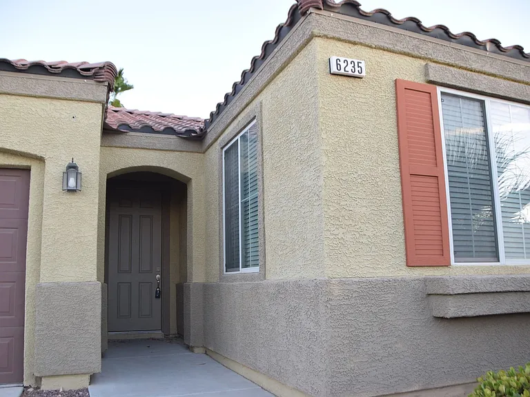 6235 Shamrock Lake Ave — Photo 3