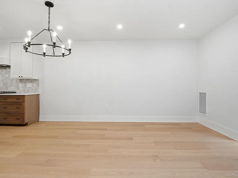 25 S Riverside Ave #107 — Photo 8