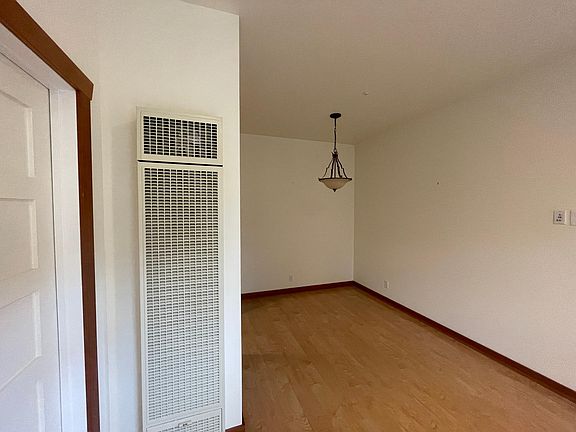 4th image of 2022 Madison Ave