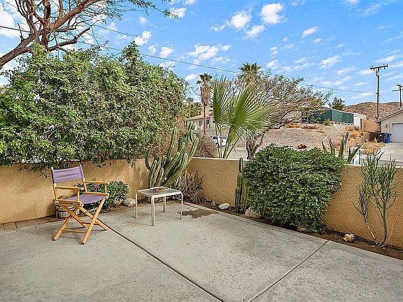5th image of 10759 Pomelo Dr