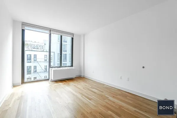 Rented by Bond New York | media 12