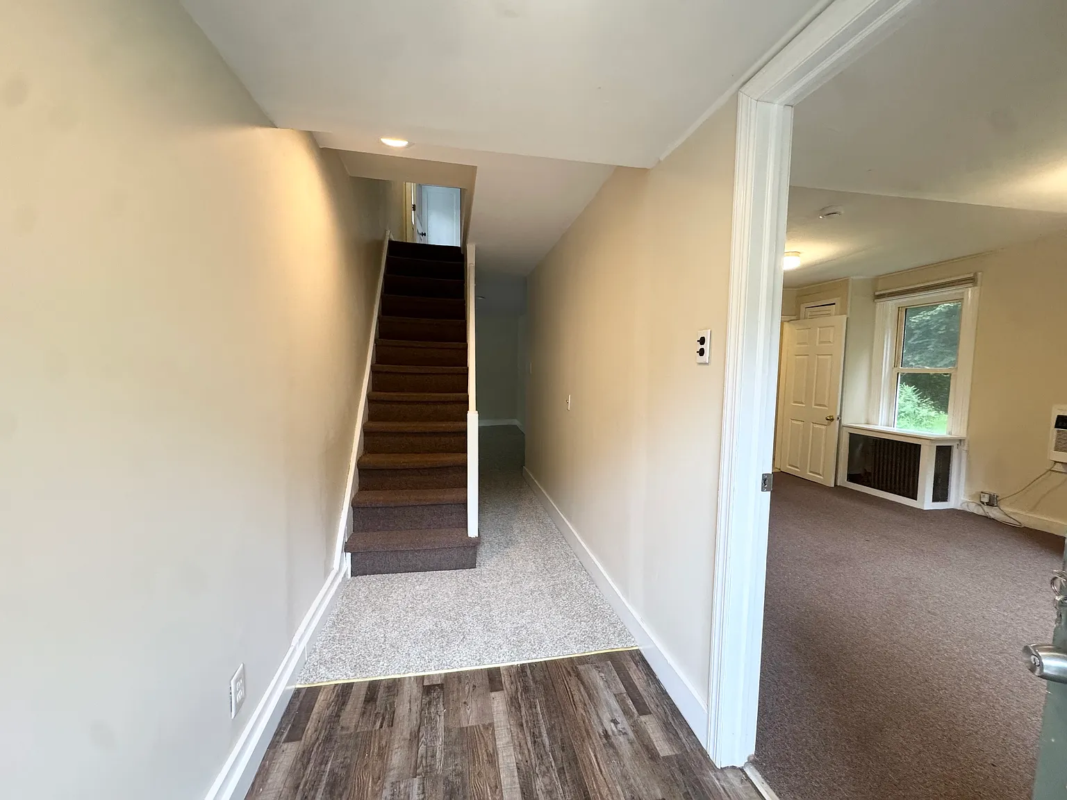 4 bed, $4,100 — Photo 2