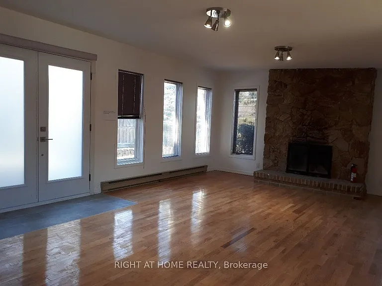 401 Mississauga Valley Blvd — Photo 16