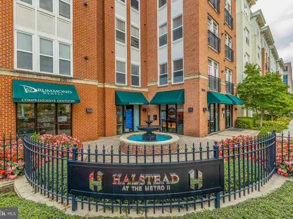 2665 Prosperity Ave APT 126, Fairfax, VA 22031