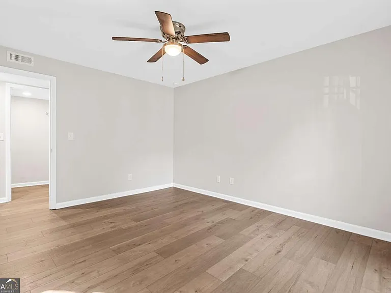 1166 Booth Rd SW #407 — Photo 13