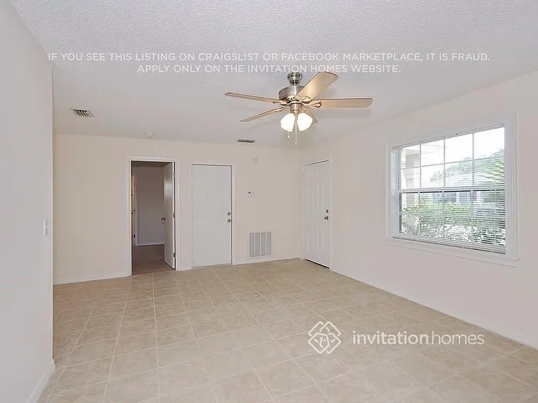 1646 Heartwellville St NW — Photo 4