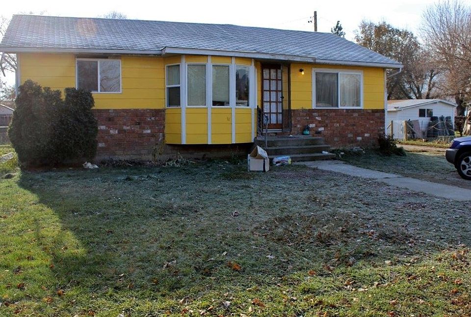 1st image of 808 3rd Ave