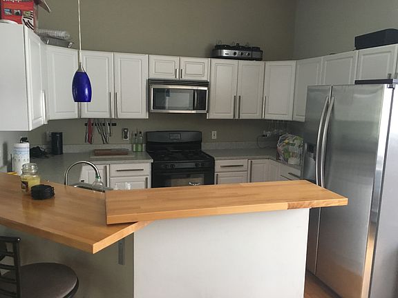 5th image of 152 Oakwood Cir