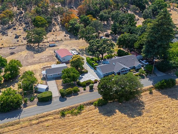 2nd image of 4147 Oakwood Drive