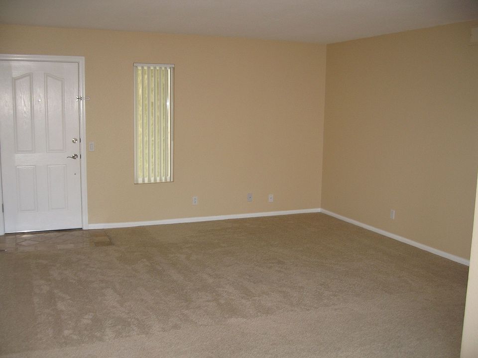 1st image of 521 Calle Montecito Unit 104