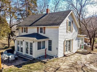 22463 George Rd, Tonganoxie, KS 66086