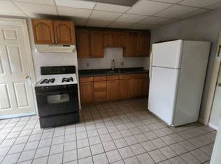 11 Walnut St APT 3F, Walden, NY 12586