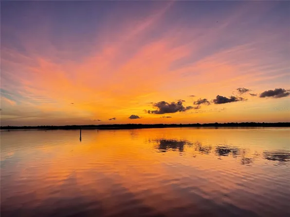 6151 Bayou Grande Blvd NE #2, Saint Petersburg, FL 33703