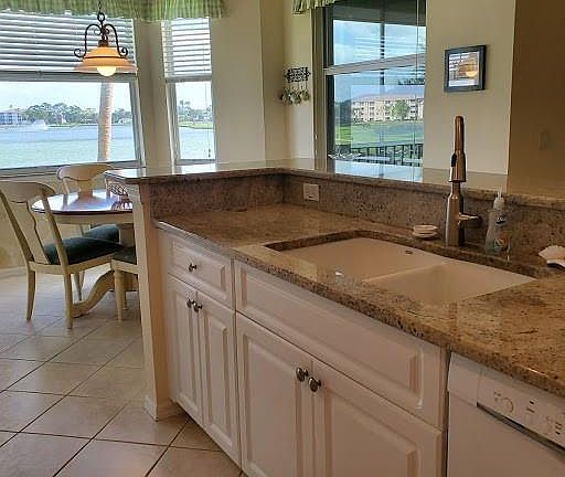 2nd image of 10391 Butterfly Palm Dr APT 1026