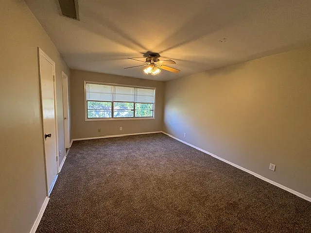 2259 Robin Lyn Ct — Photo 14