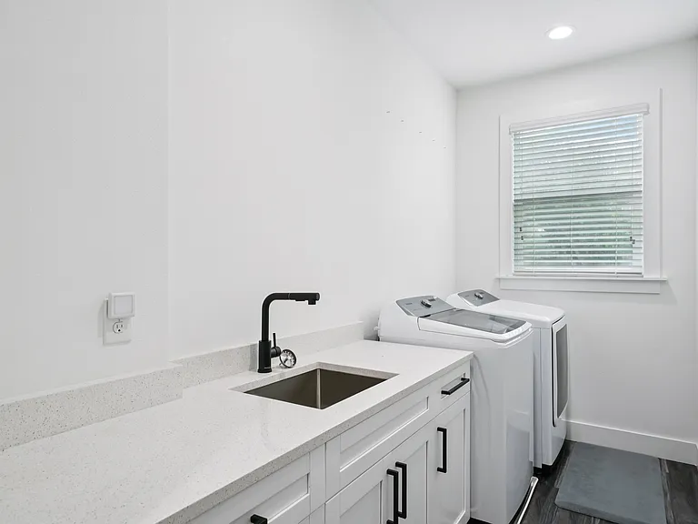 328 W Frierson Ave #1 — Photo 41