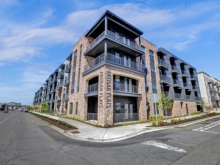 Artisan Flats — Photo 47