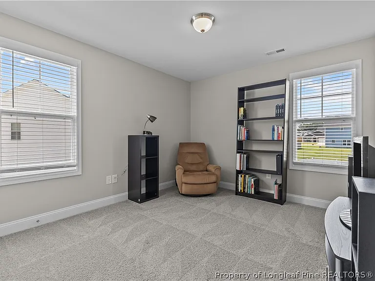 283 Leach Creek Dr — Photo 16