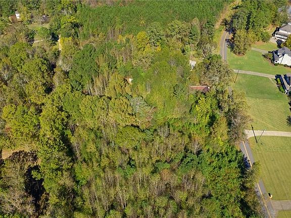 4th image of 965 Wooten Dr