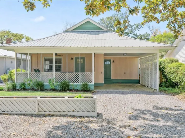 505 Beach Dr, Saint Simons Island, GA 31522