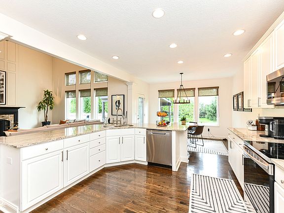 3rd image of 11834 Gray Eagle Dr
