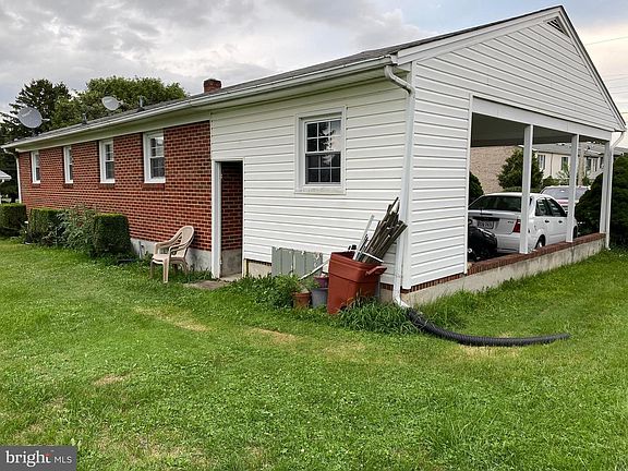 5th image of 943 N Braddock St