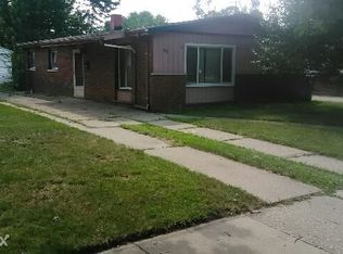 7941 Elm St, Taylor, MI 48180