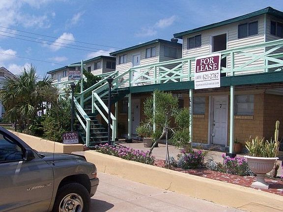 4th image of 728 Seawall Blvd