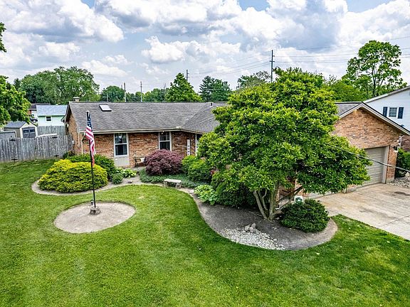 4th image of 420 Meadow Ln