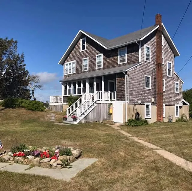 5 bed, 1.5 bath, 2000 sqft, $1,900 — Photo 4