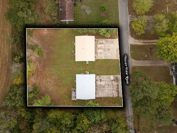 2nd image of 136 Valley View Rd