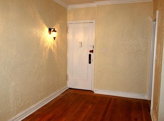 3rd image of 47 N Central Ave APT 2I