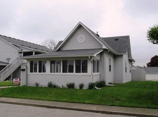 409 S Oak St, Fortville, IN 46040